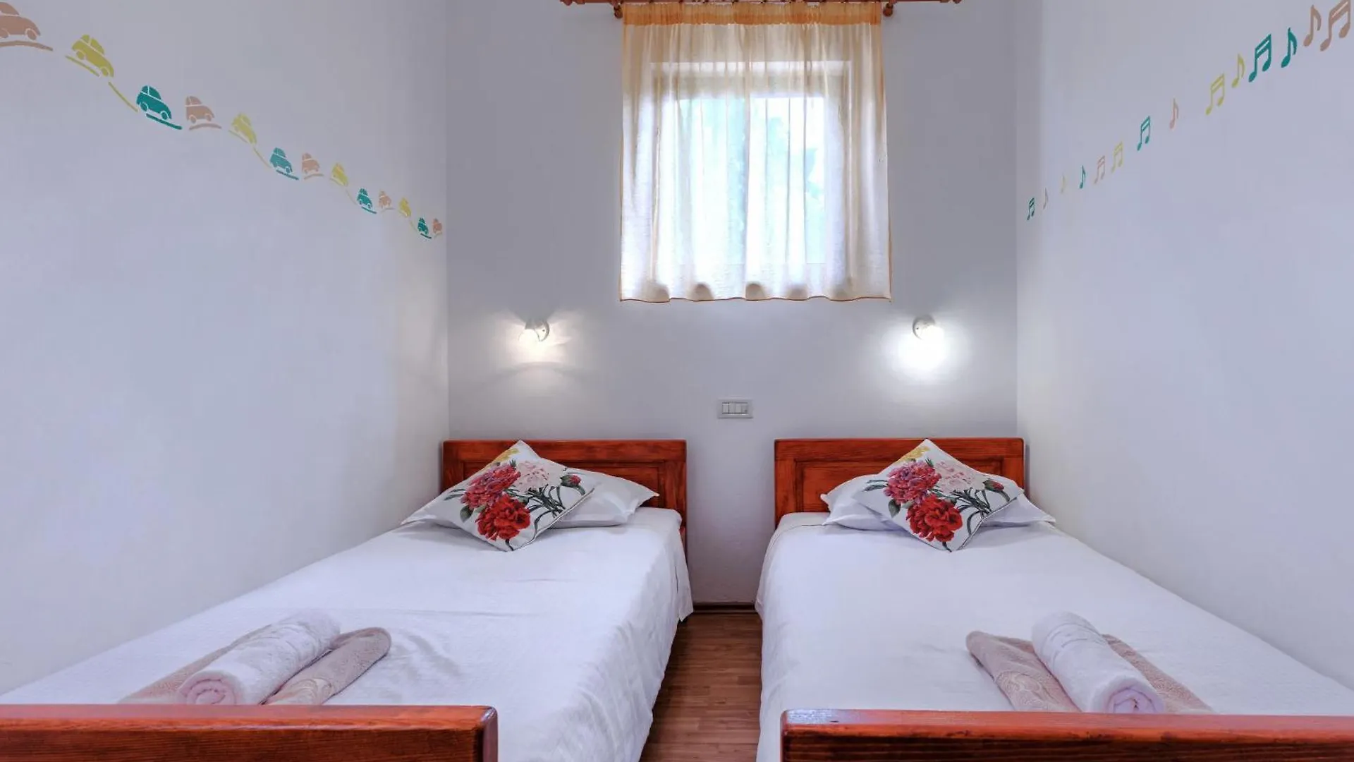 Apartment Ivan & Tina - Roj456 By Interhome Kanfanar